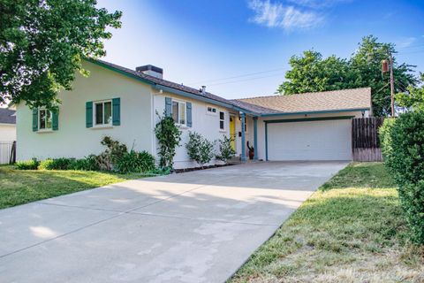 2041 Berg Avenue Sacramento CA 95822