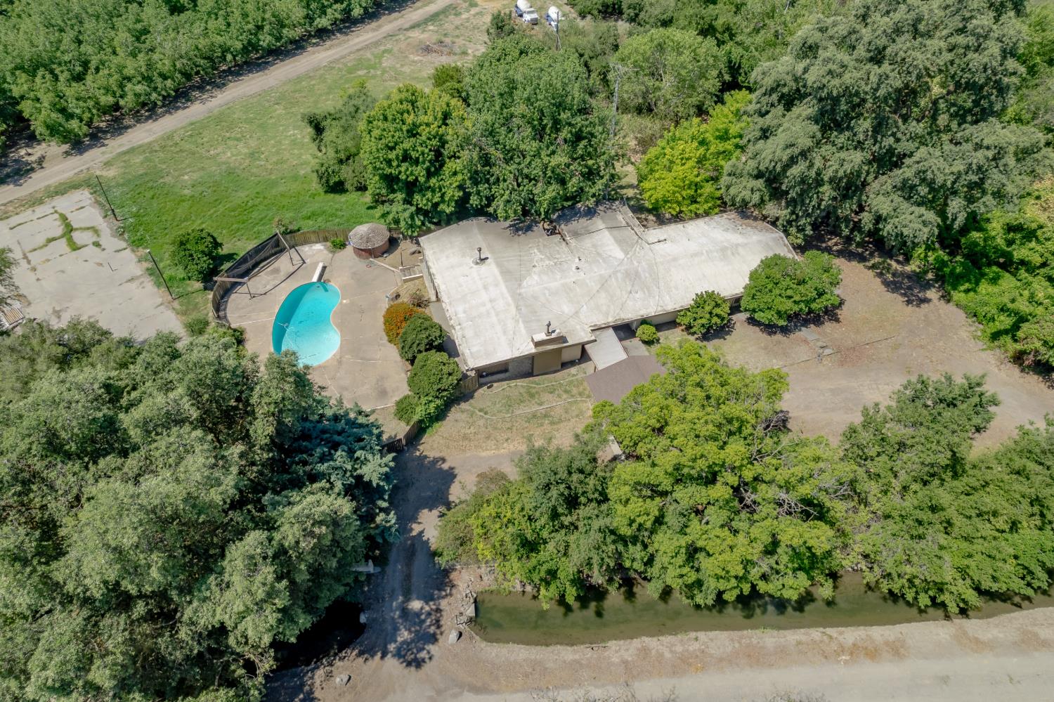 3878 River Road