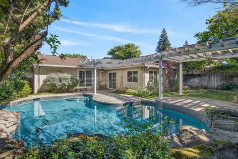 9184 Condesa Drive, Sacramento, CA 95826 - #: 226032827