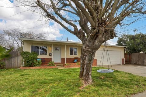 301 Brentwood Road, Roseville, CA 95678 - MLS#: 225018427