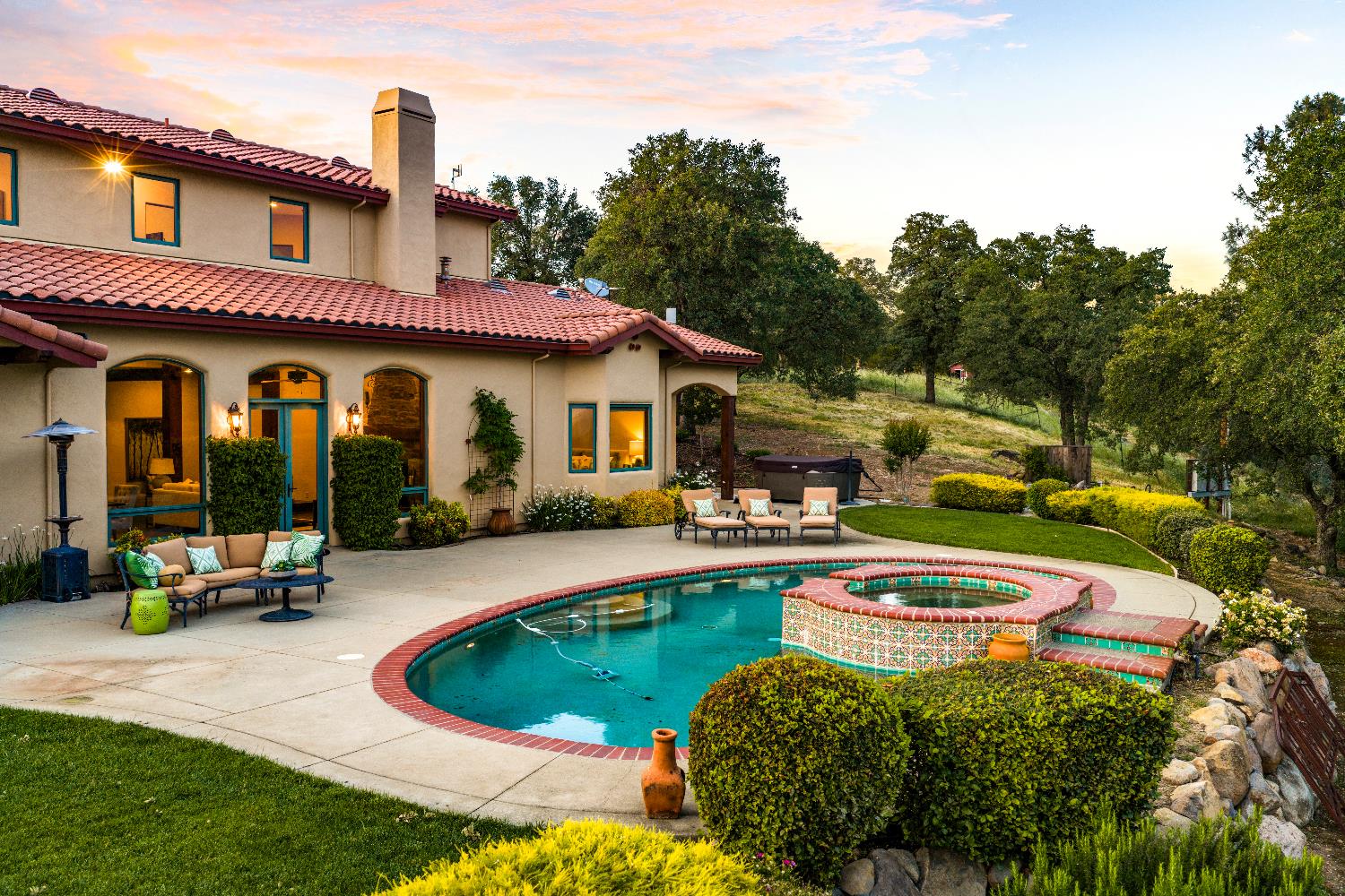 10000 Quail Hill Drive