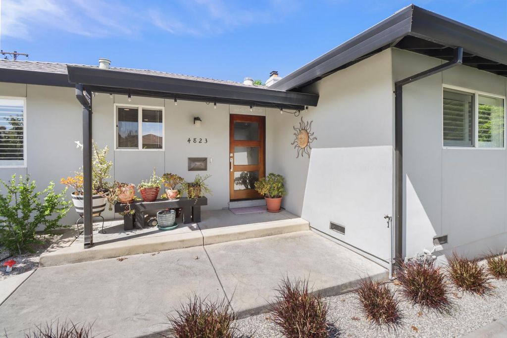 Photo of 4823 Schuyler Drive, Carmichael, CA 95608 (MLS # 226034839)