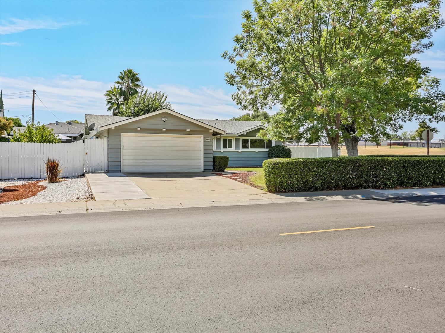 5851 Shenandoah Drive