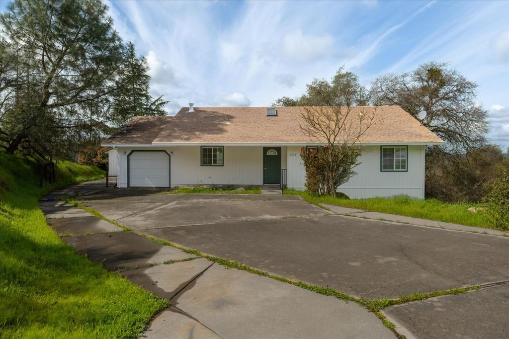 Photo of 2352 Arrowhead Street, Copperopolis, CA 95228 (MLS # 226020475)