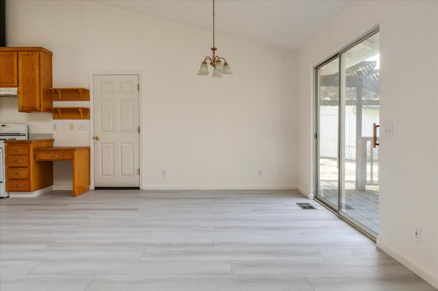 2352 Arrowhead Street