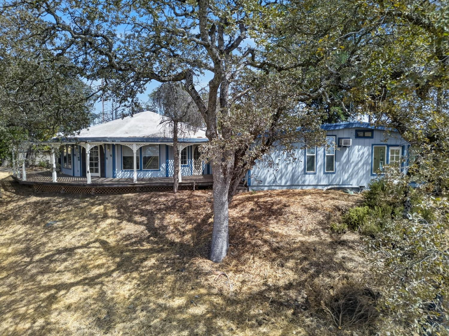 1835 Oak Terrace