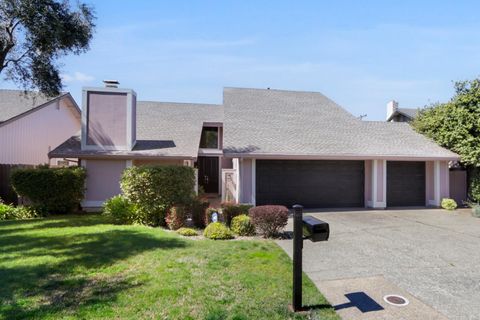 4720 Olive Oak Way, Carmichael, CA 95608 - #: 225037277