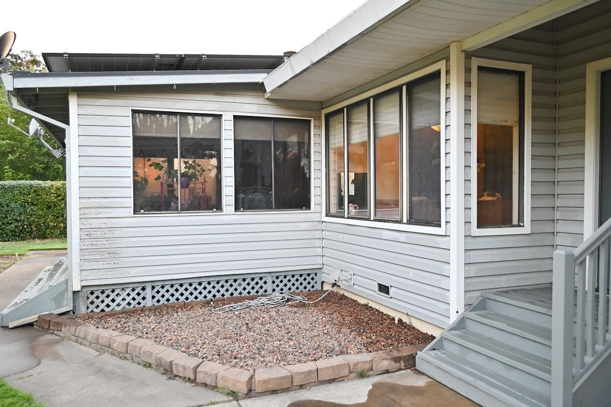 14076 Saradale Lane