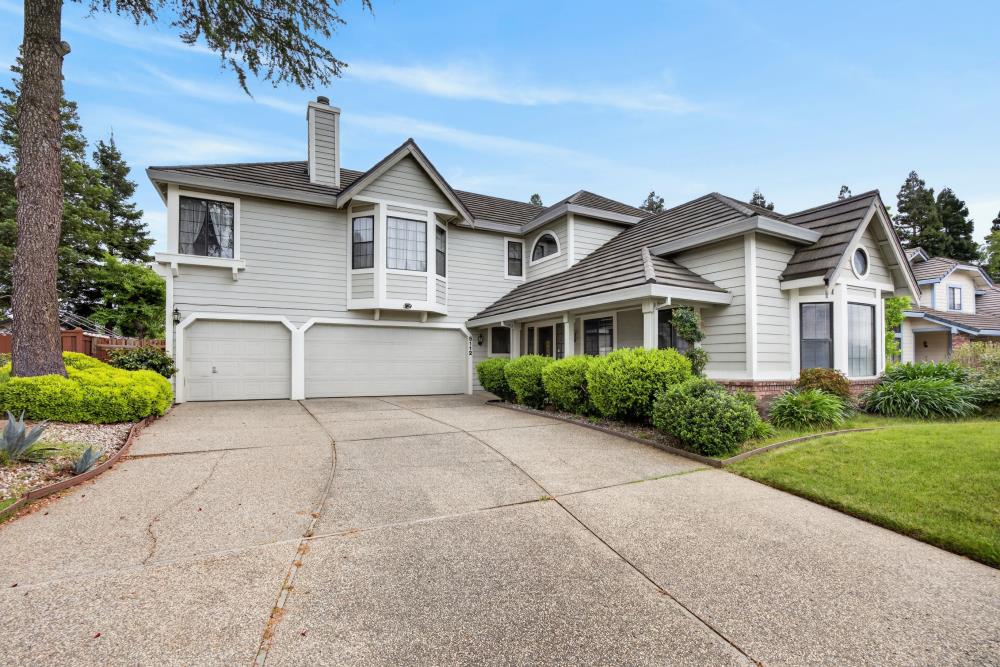 5112 Laguna Woods Dr