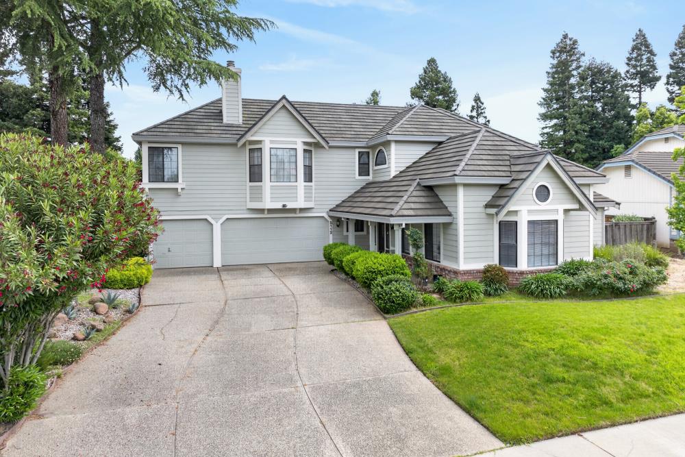 5112 Laguna Woods Dr