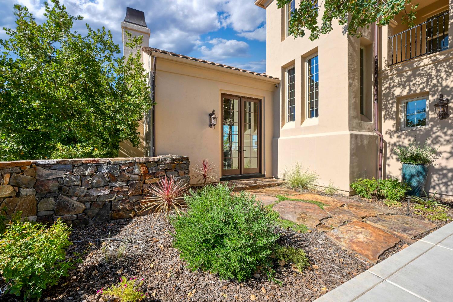4577 Gresham Drive