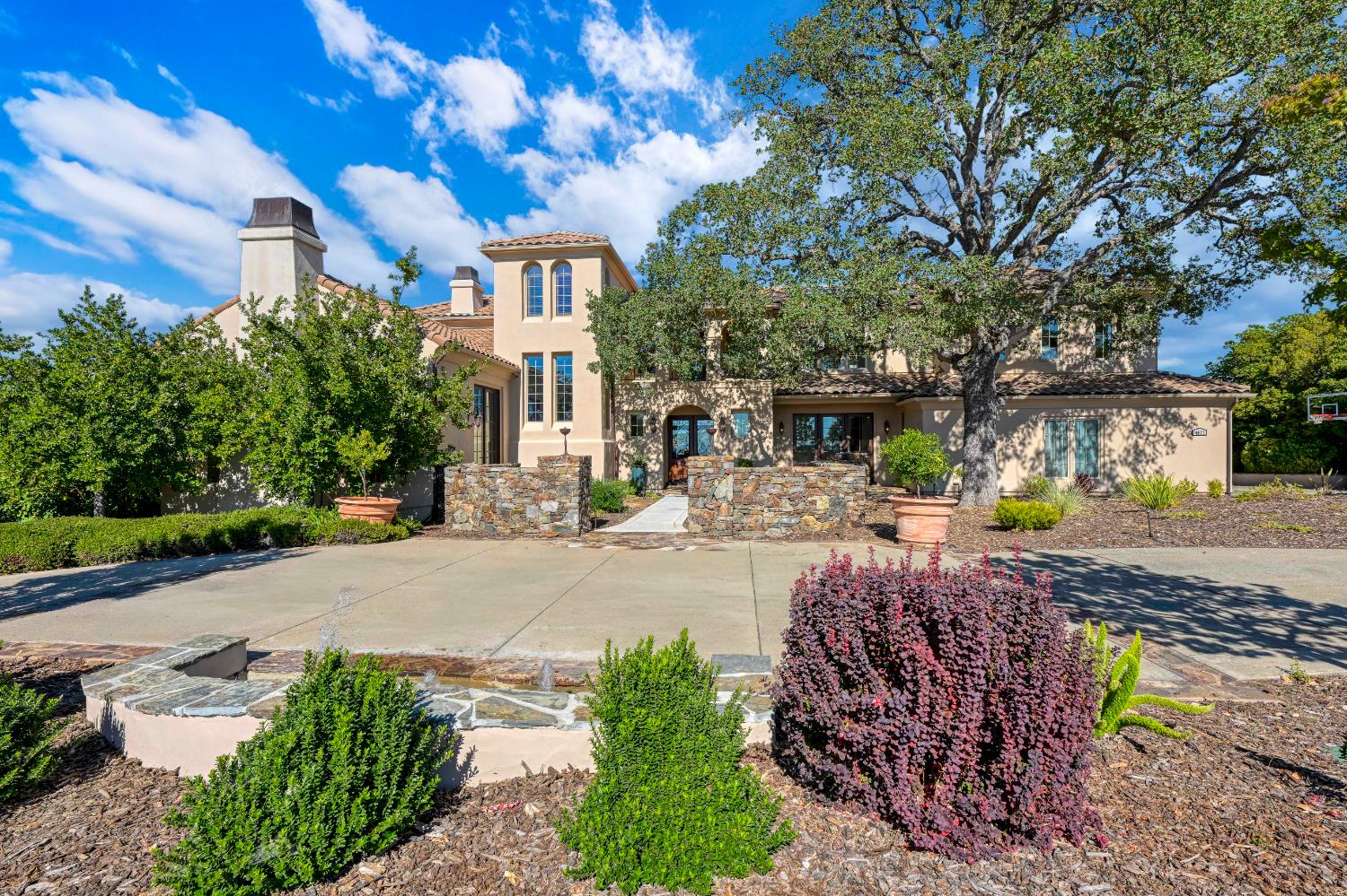 4577 Gresham Drive