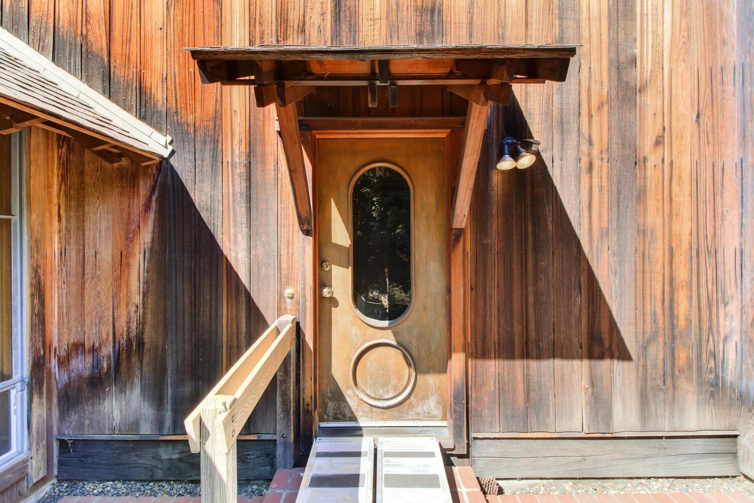 601 Shangri Lane