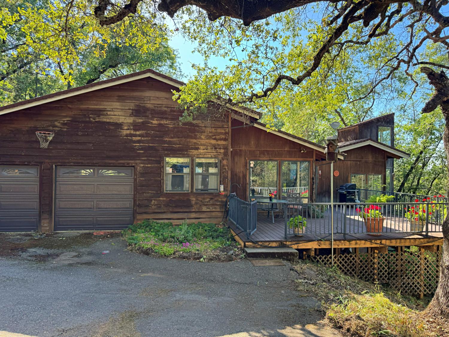 4181 Thunderbird Lane