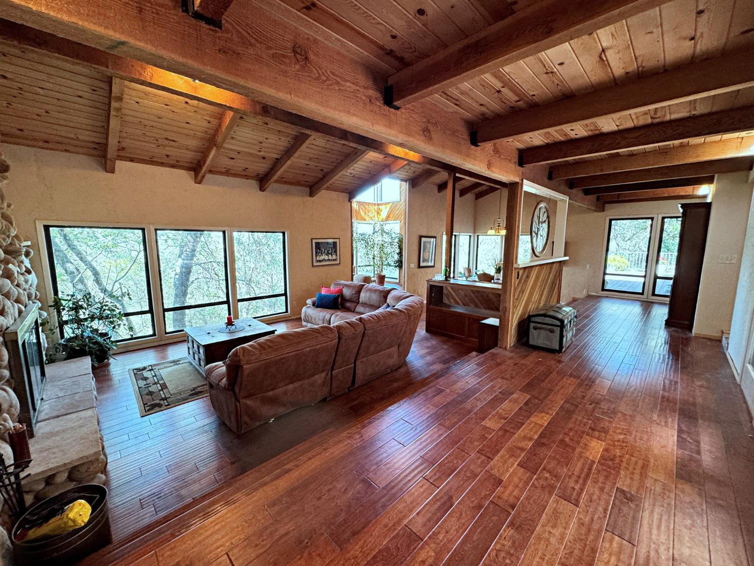 4181 Thunderbird Lane