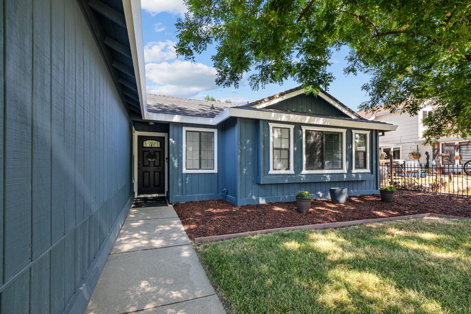 3582 Hiawatha Way