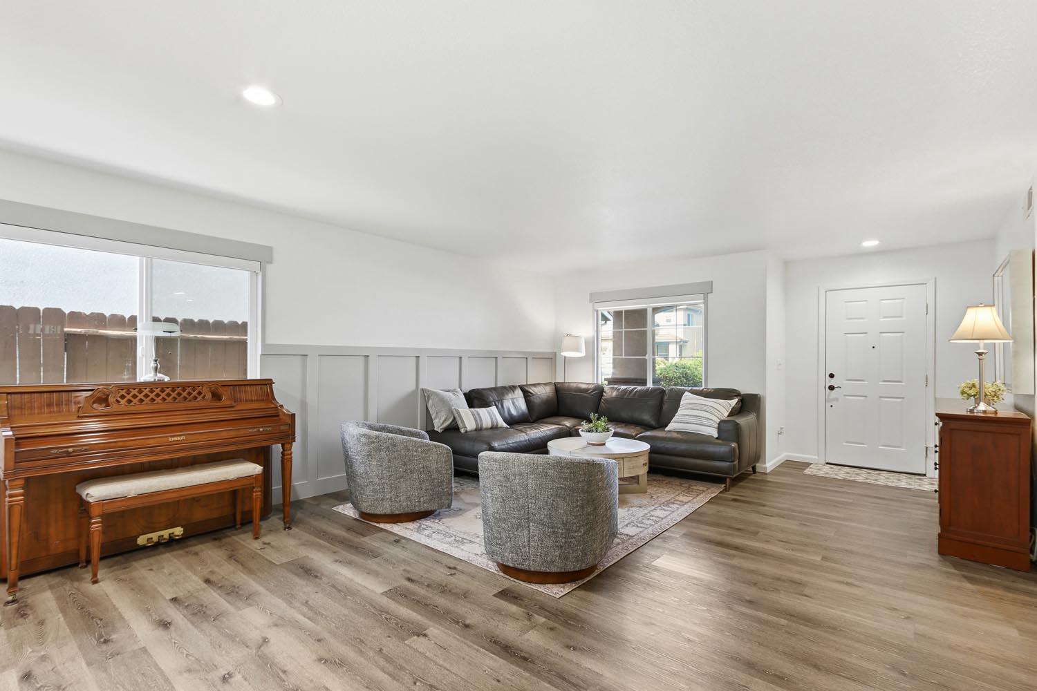 10149 Jenny Lynn Way