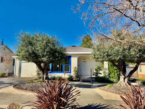 2766 Iowa Street Napa CA 94558