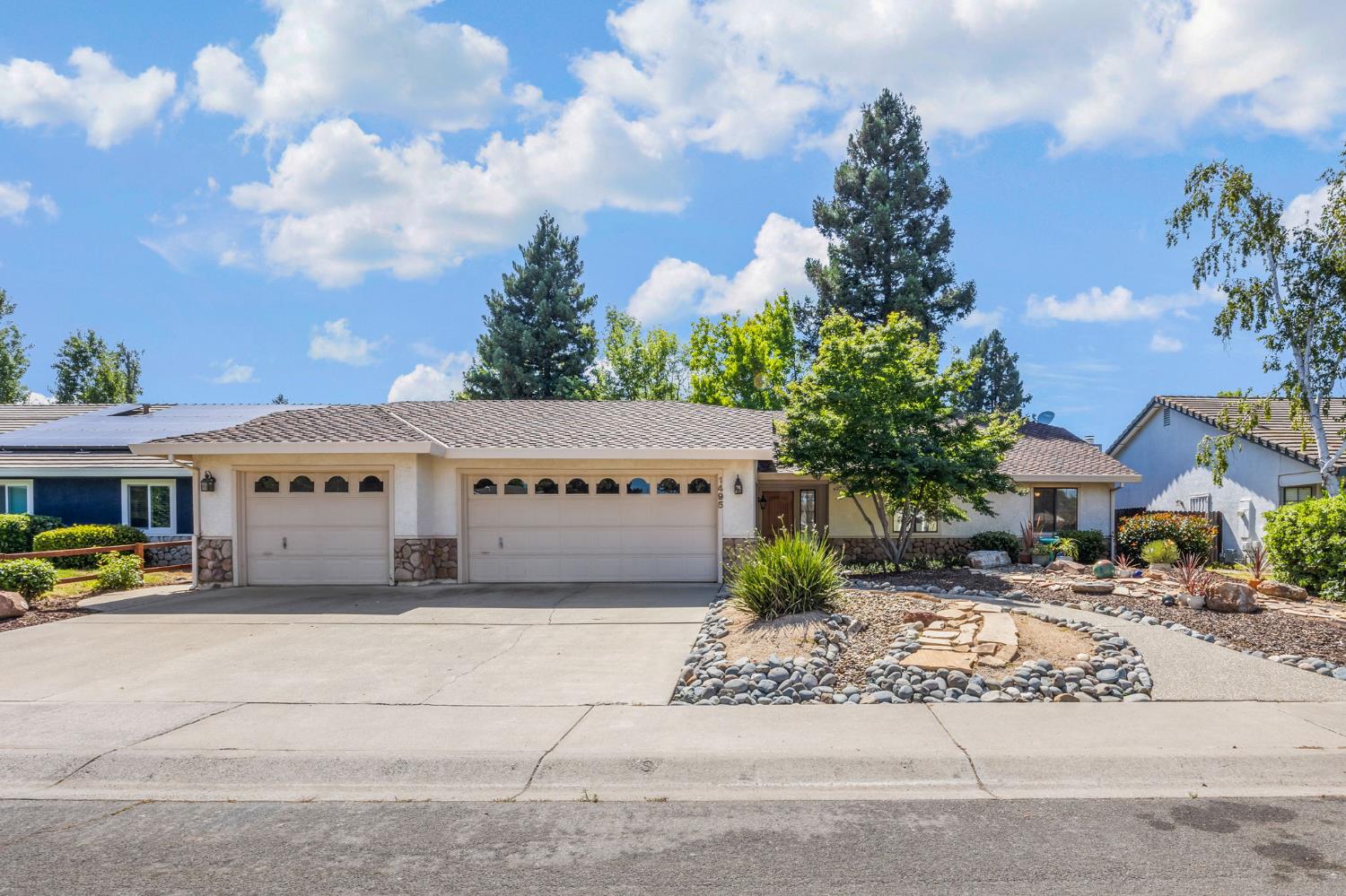 1495 Portola Valley Road