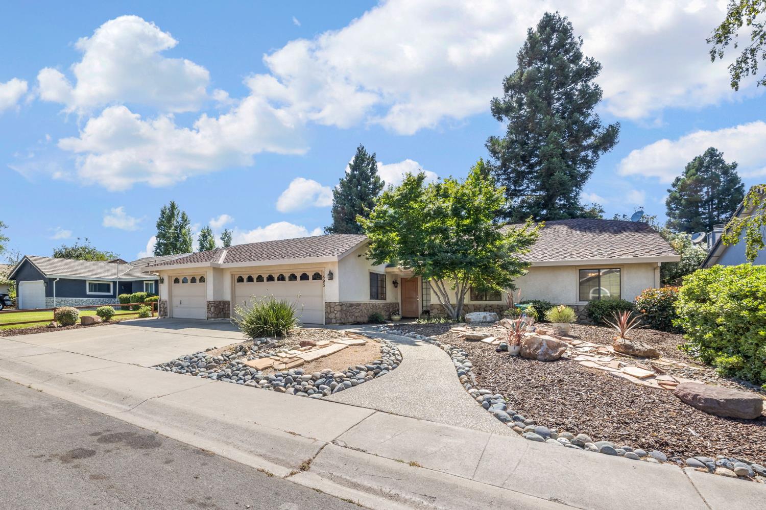 1495 Portola Valley Road