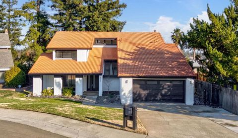 4925 Puma Way Carmichael CA 95608