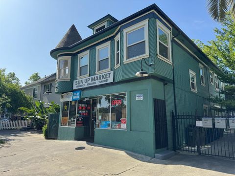 2620 T Street Sacramento CA 95816