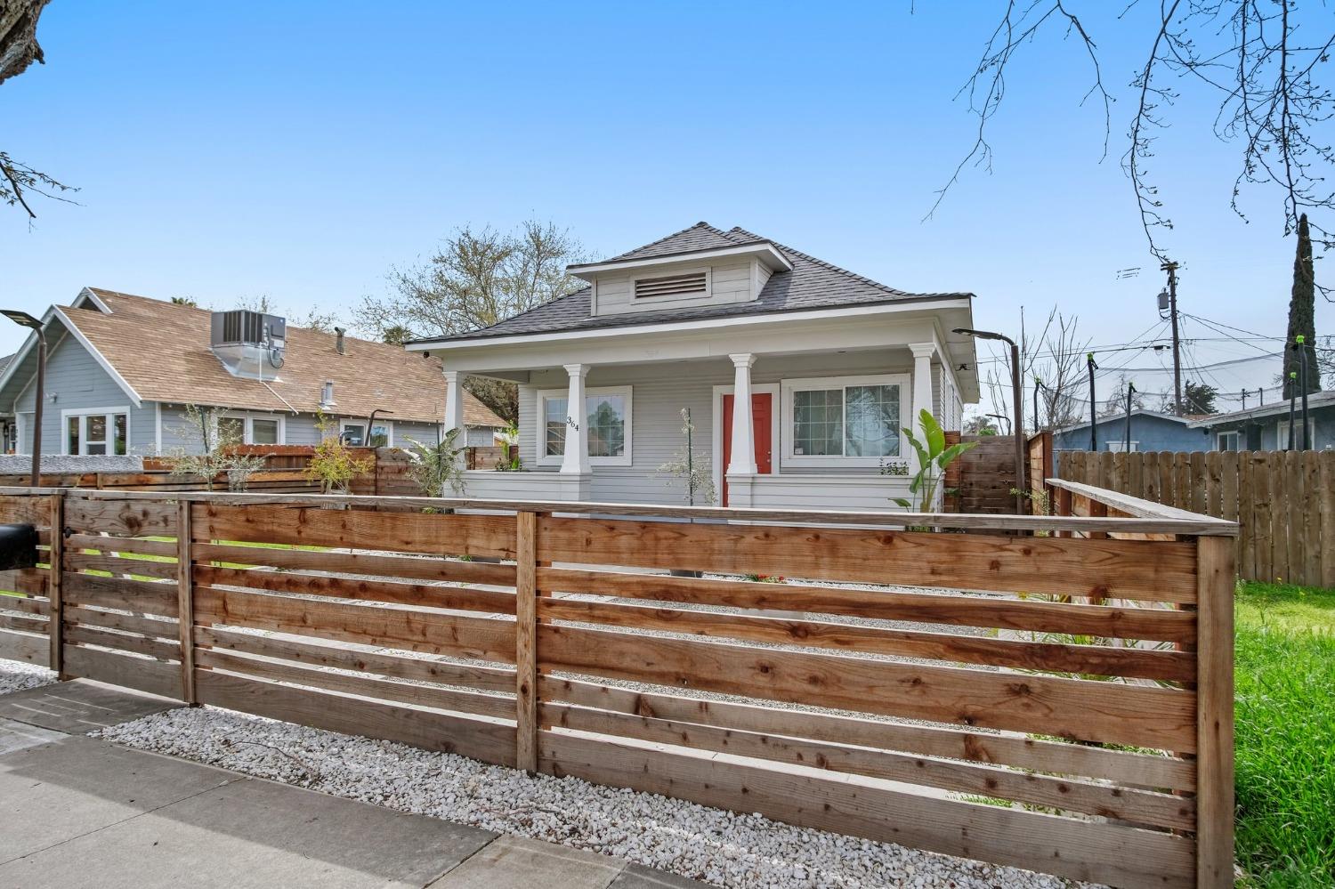 364 Angelus St