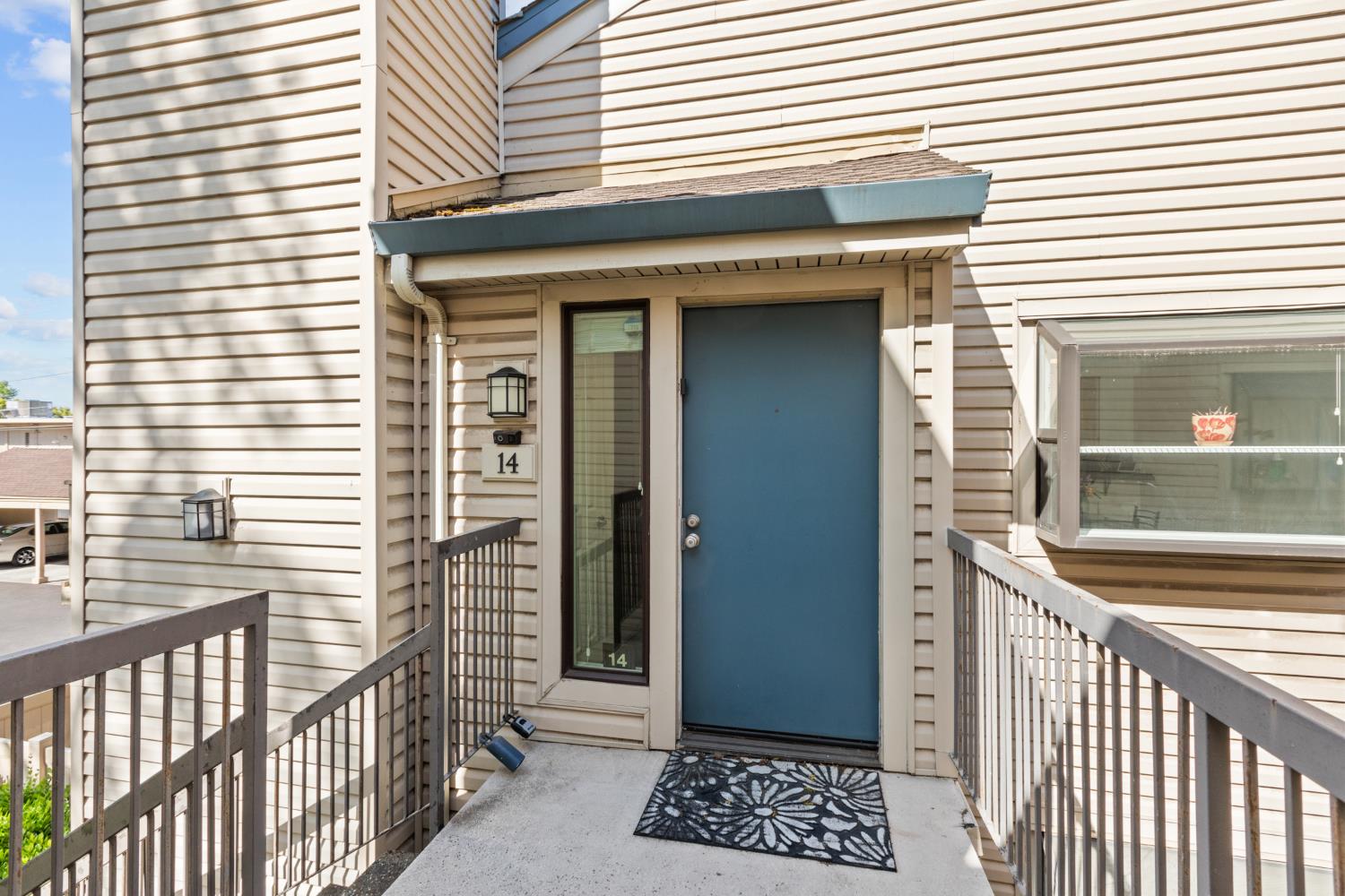 2280 Hurley Way 14