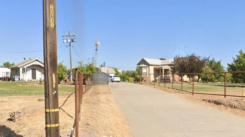 1313 S Stearns Road Oakdale CA 95361