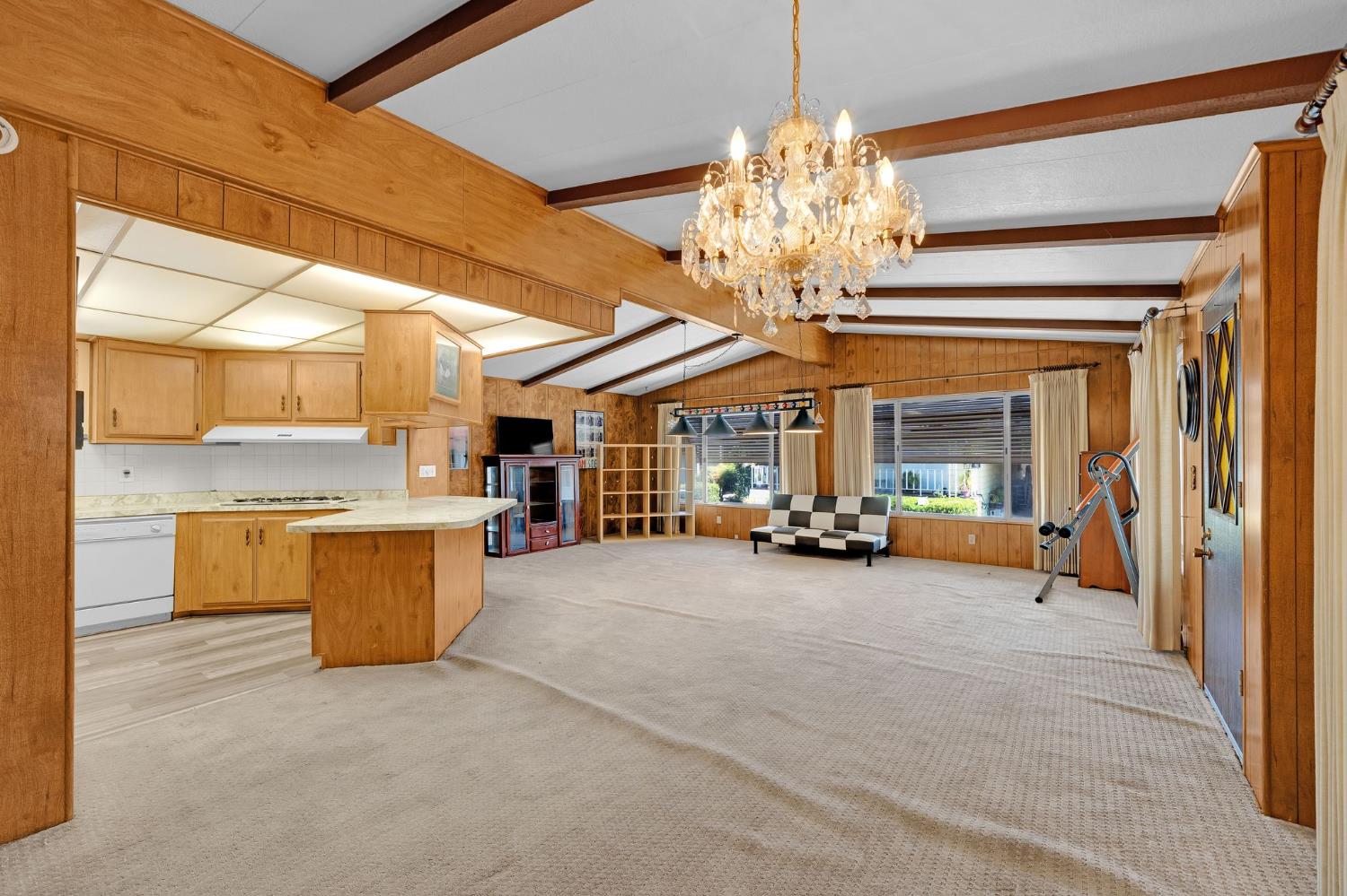 8181 folsom Boulevard 228
