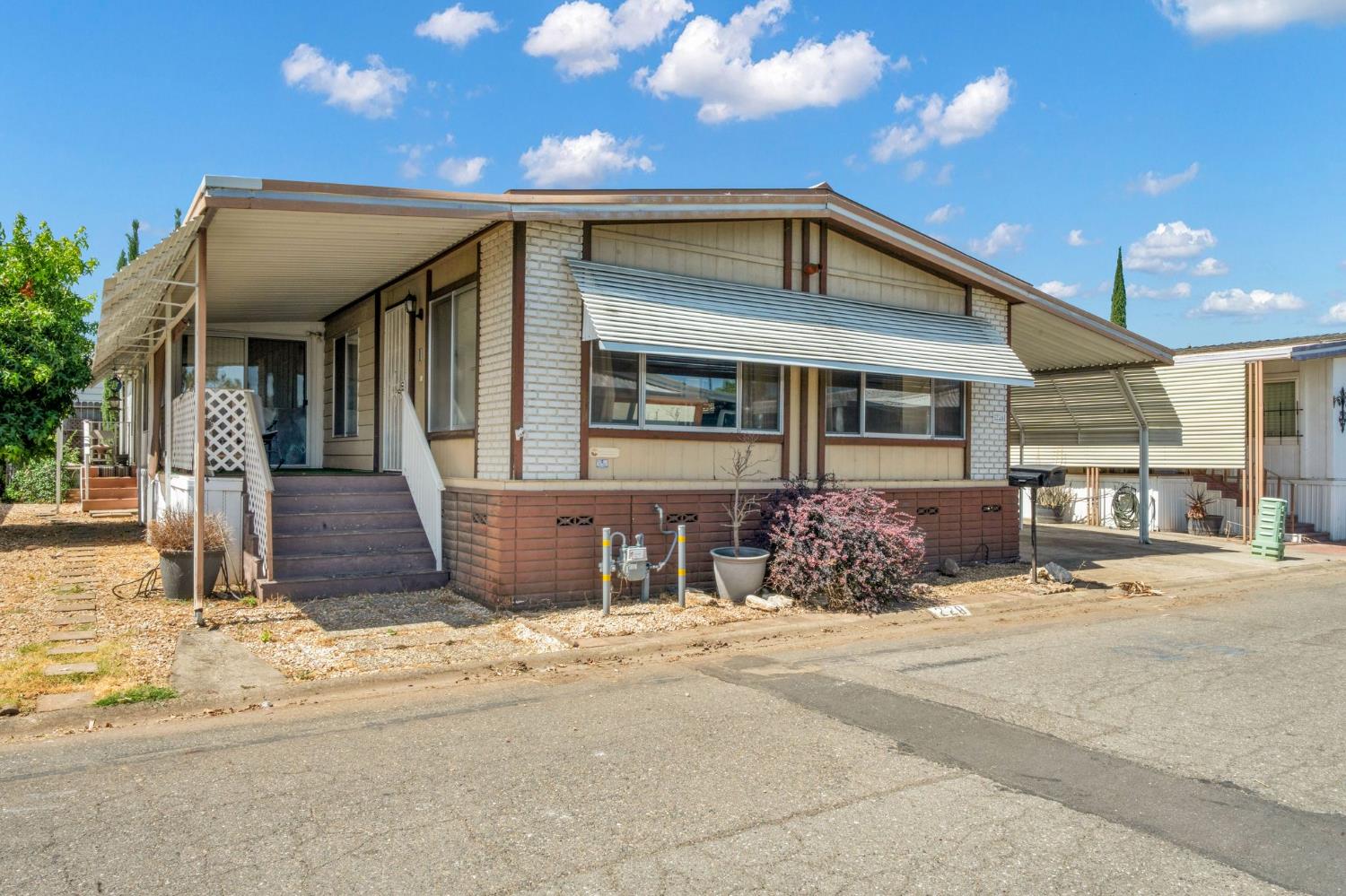 8181 folsom Boulevard 228