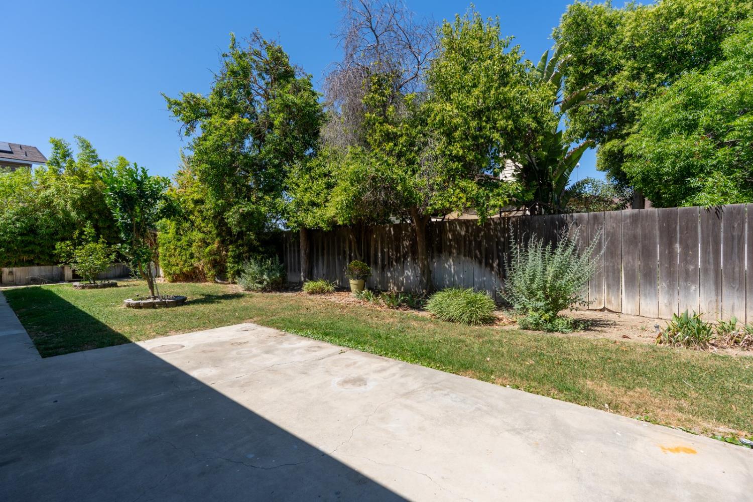 Los Banos, California 93635, United States, 4 Bedrooms Bedrooms, ,2 BathroomsBathrooms,Residential,Pending,135126