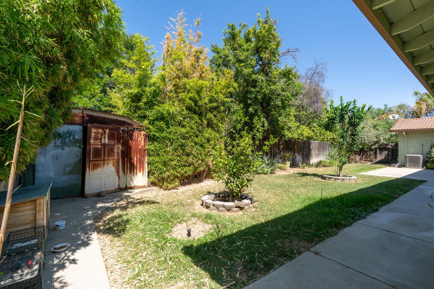 Los Banos, California 93635, United States, 4 Bedrooms Bedrooms, ,2 BathroomsBathrooms,Residential,Pending,135126