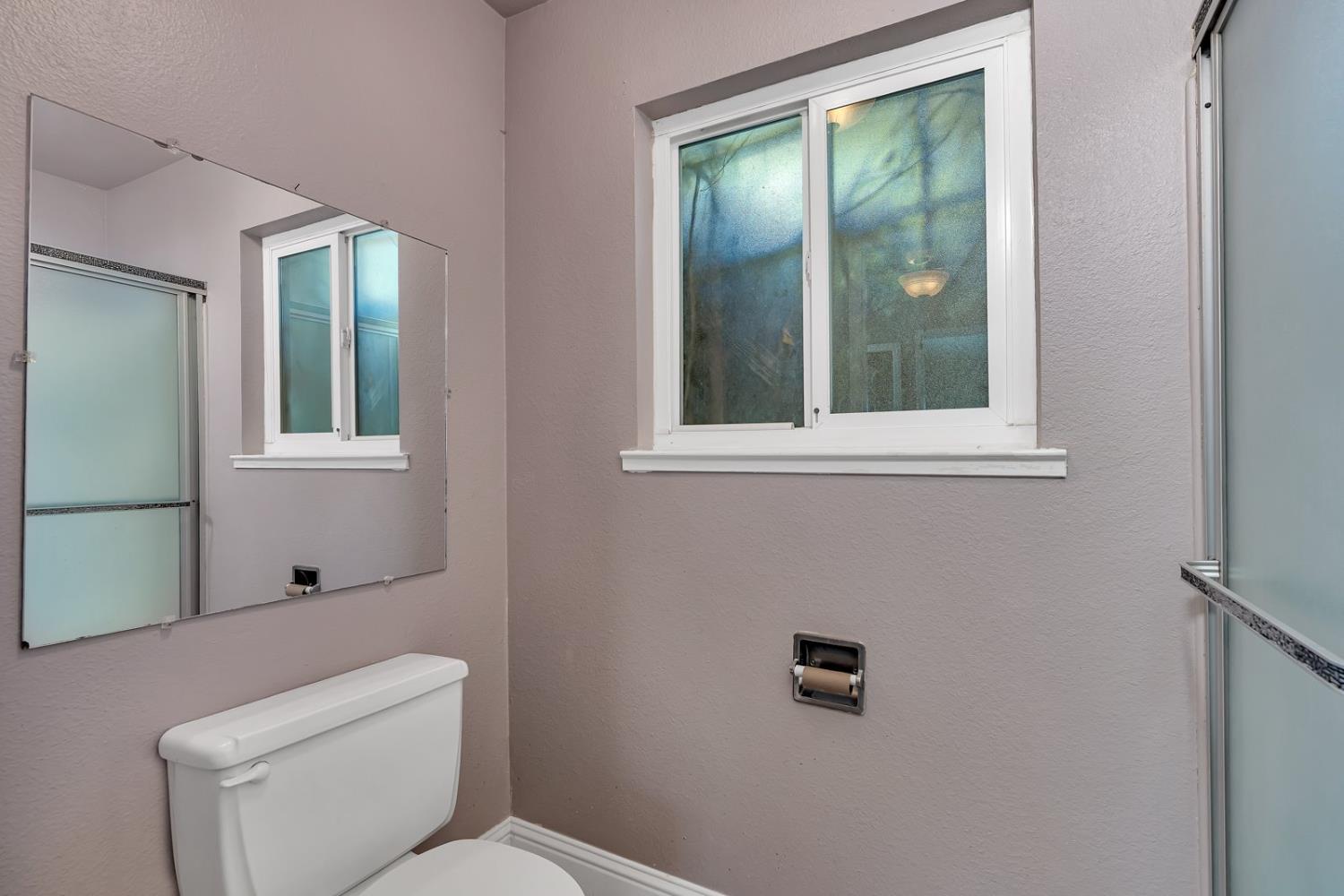 Los Banos, California 93635, United States, 4 Bedrooms Bedrooms, ,2 BathroomsBathrooms,Residential,Pending,135126