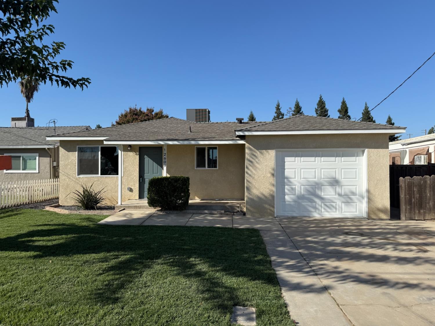 12609 La Gallina Avenue