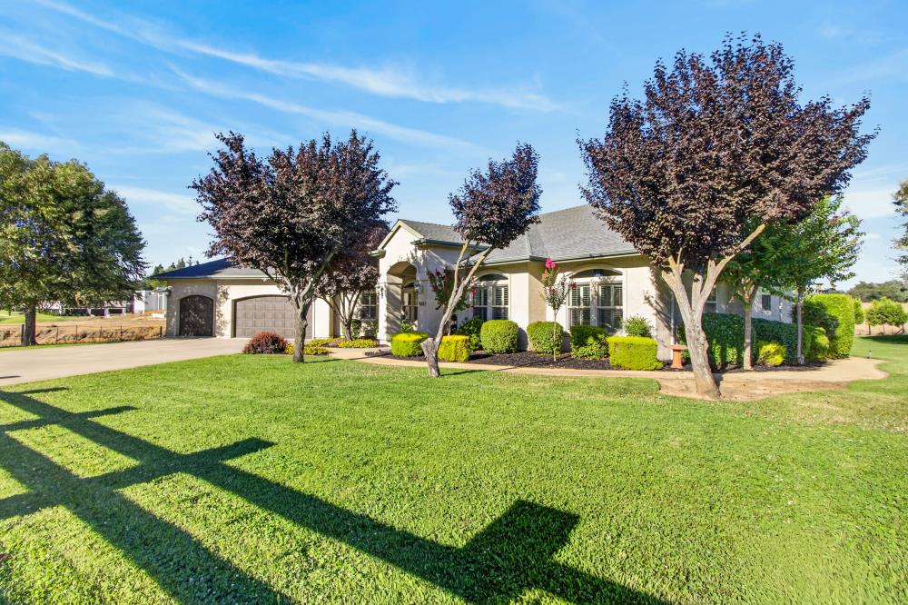 9401 Rawhide Lane