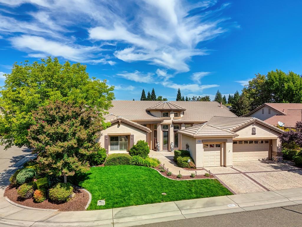 1890 Creekcrest Lane
