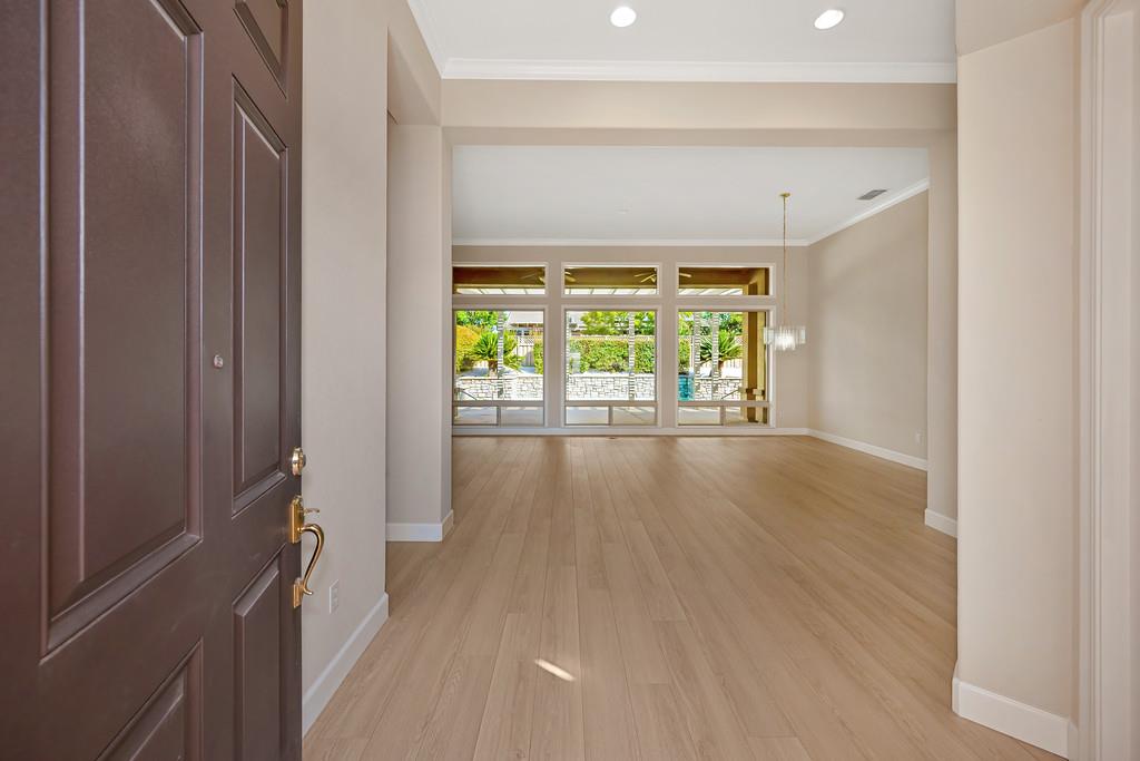1890 Creekcrest Lane