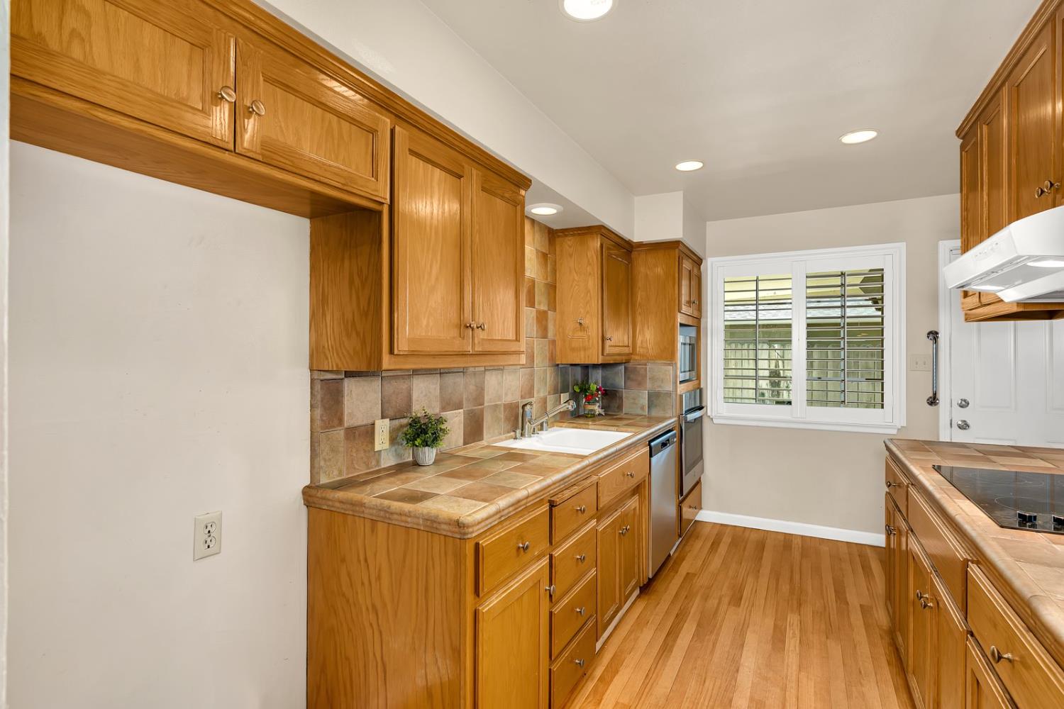 Merced, California 95340, United States, 3 Bedrooms Bedrooms, ,2 BathroomsBathrooms,Residential,Active,216479