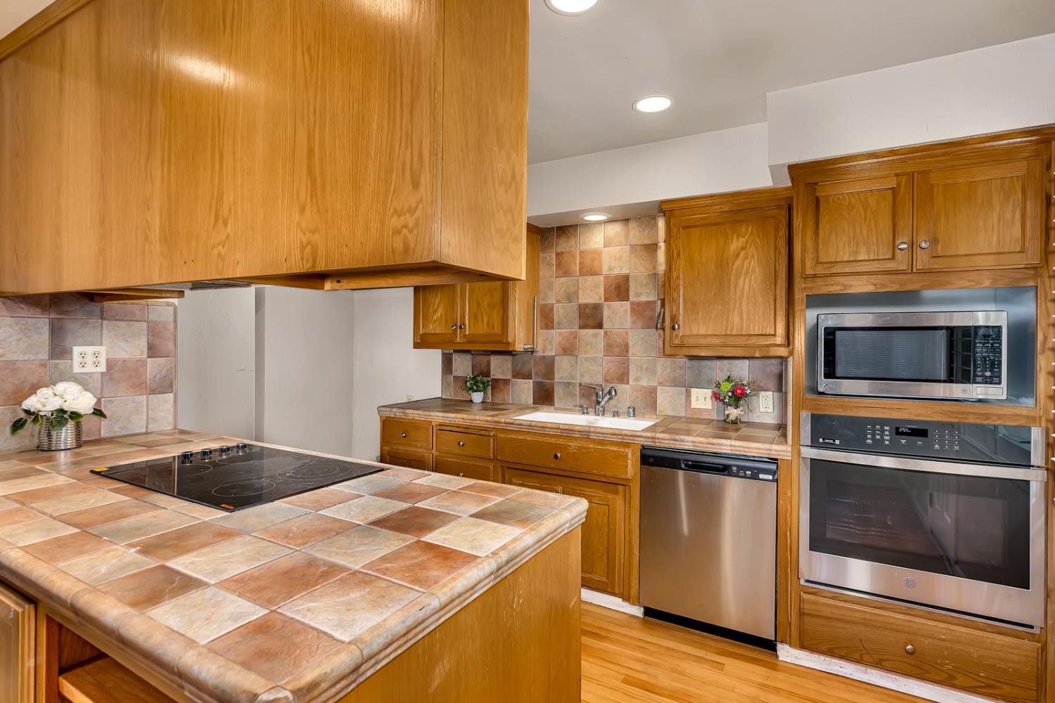 Merced, California 95340, United States, 3 Bedrooms Bedrooms, ,2 BathroomsBathrooms,Residential,Active,216479