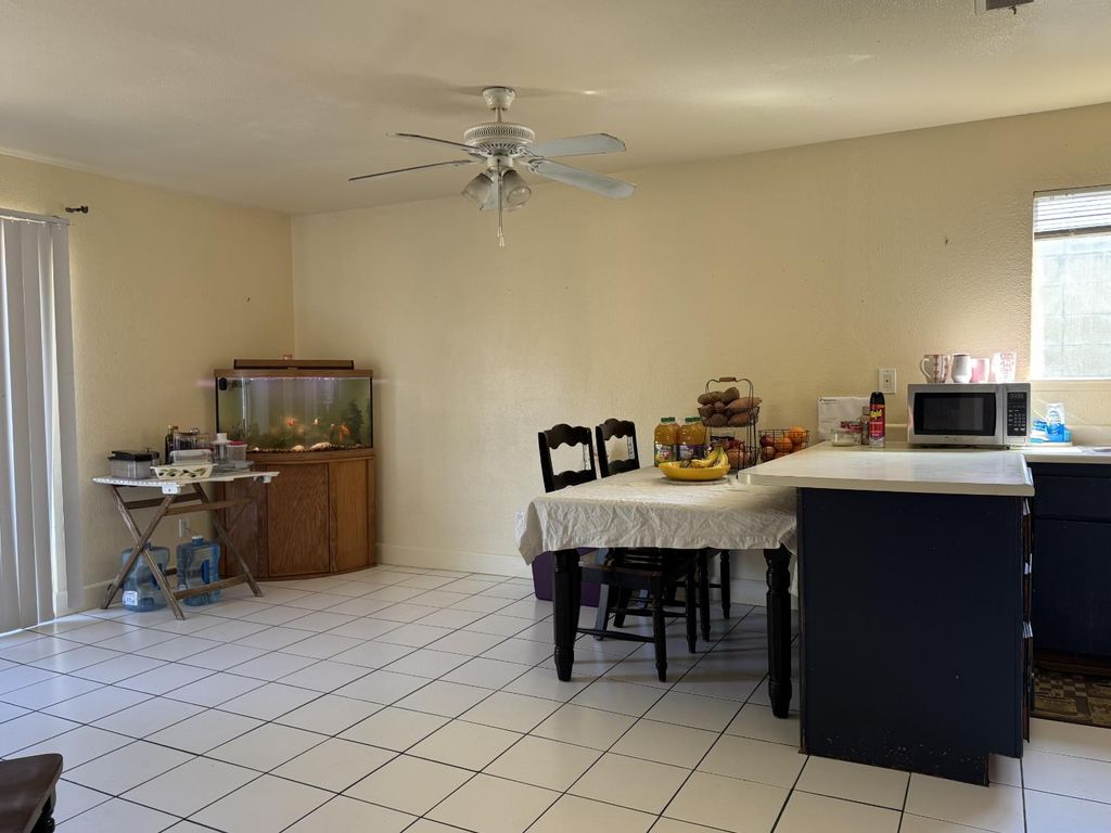 Photo of 8763 Sunny Breeze Way, Sacramento, CA 95828 (MLS # 226037867)