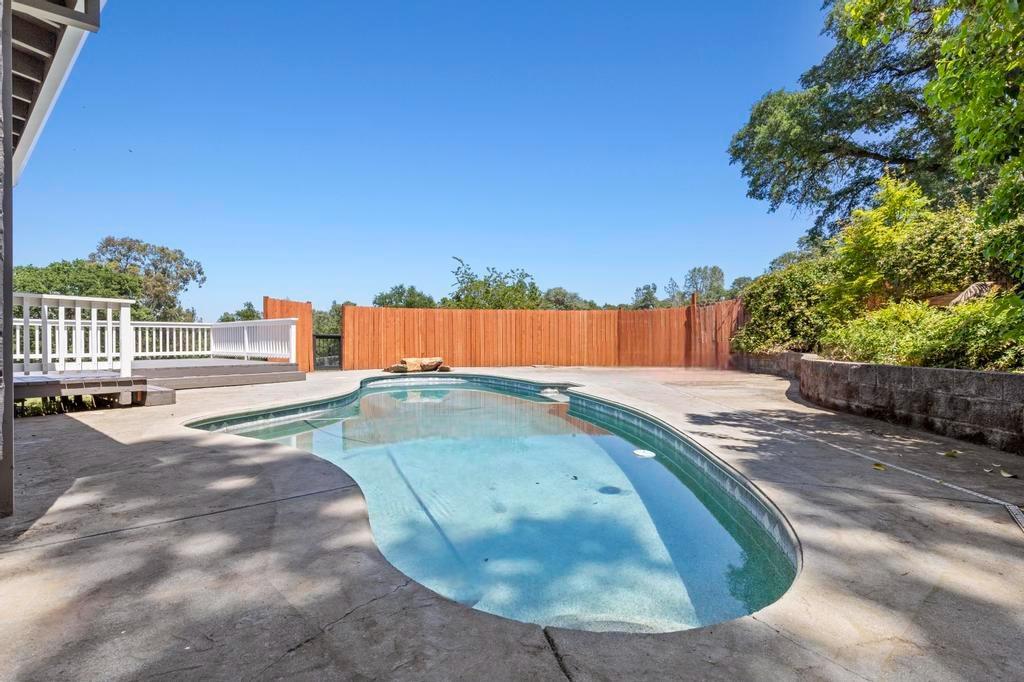 2681 Pinecrest Road