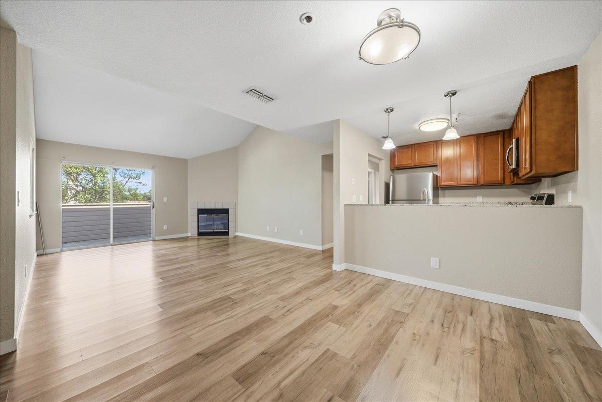 1019 Dornajo Way 217