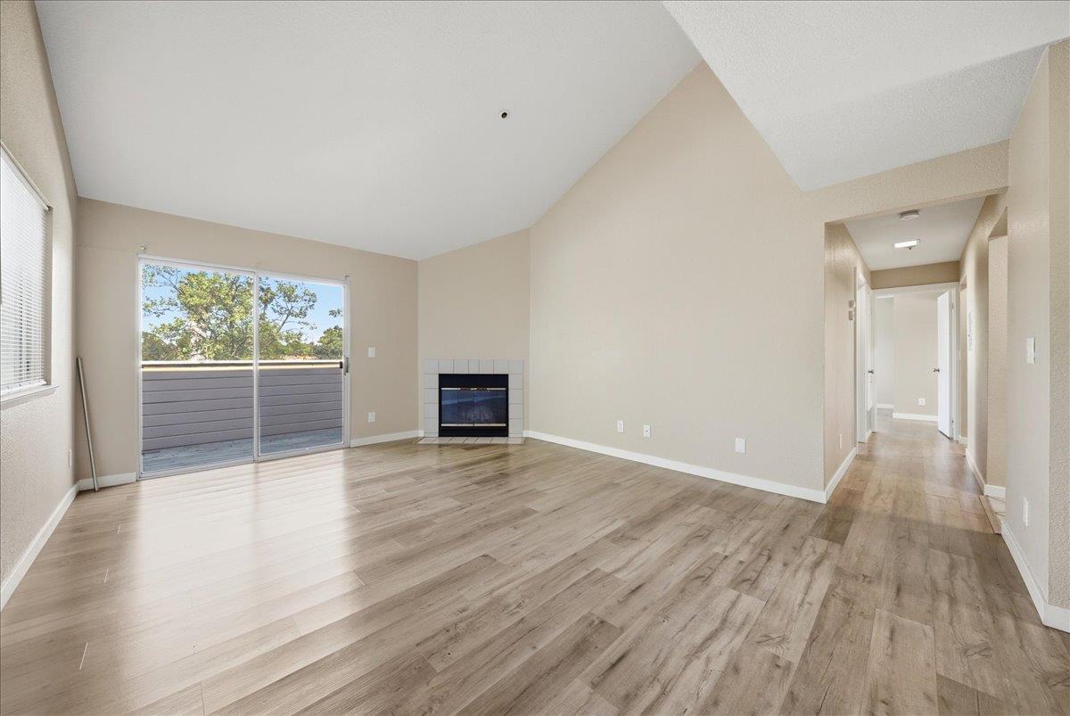 1019 Dornajo Way 217