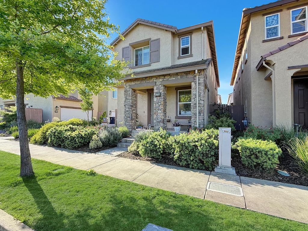 Photo of 3700 Hovnanian Drive, Sacramento, CA 95834 (MLS # 226042295)