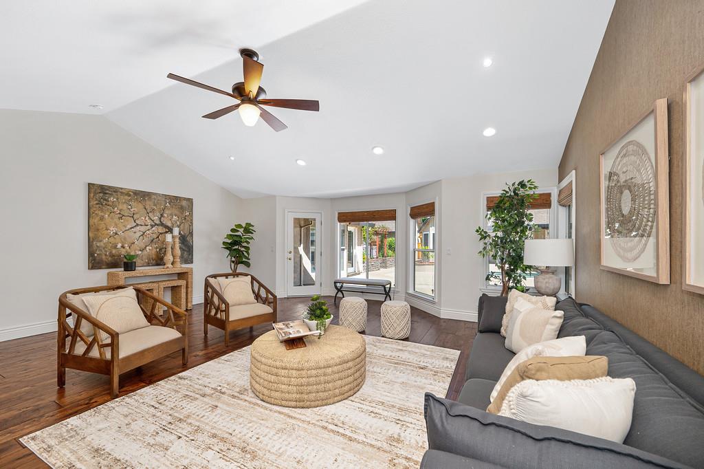 8685 Hickory Leaf Place