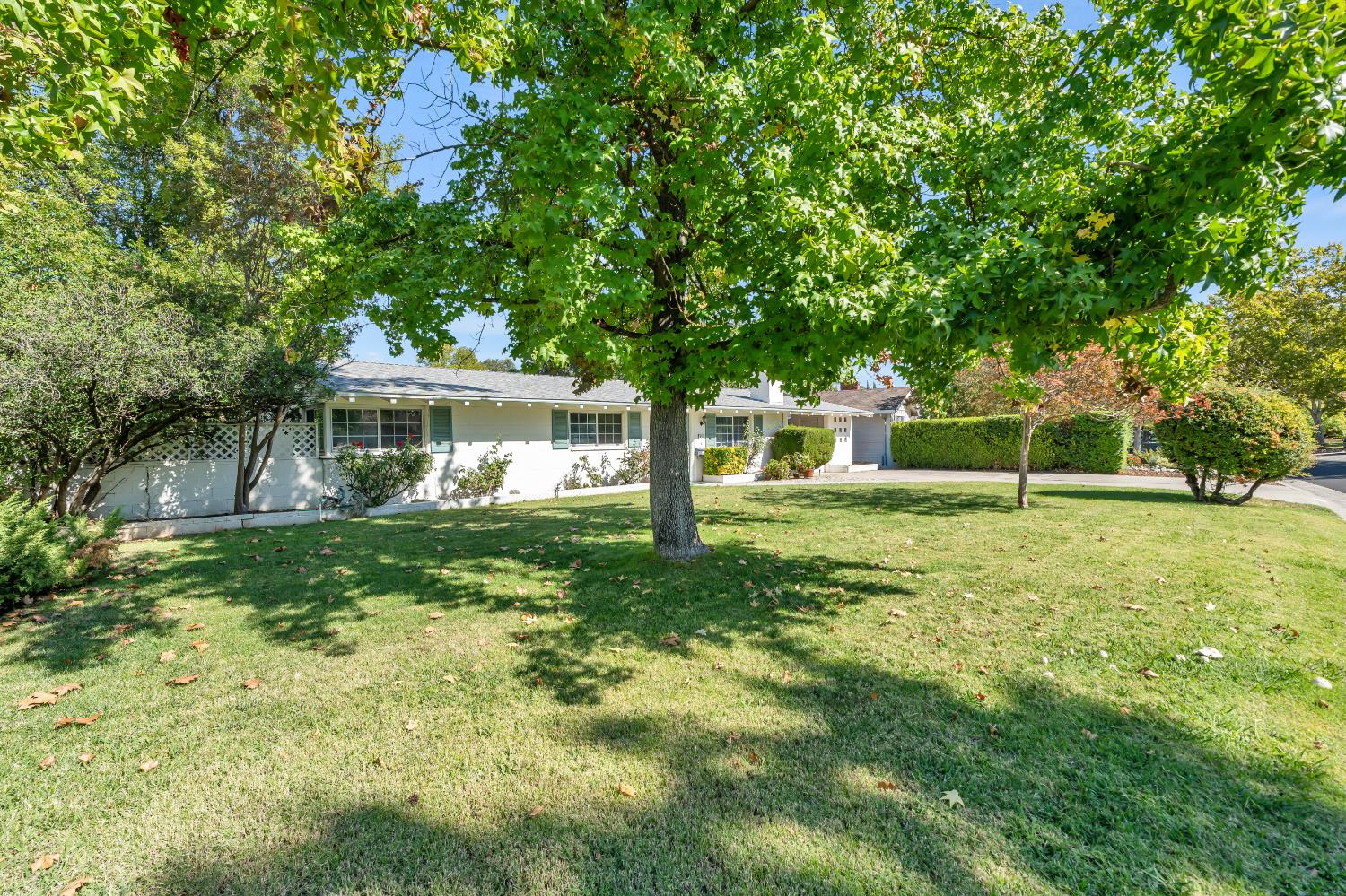 3511 La Habra Way