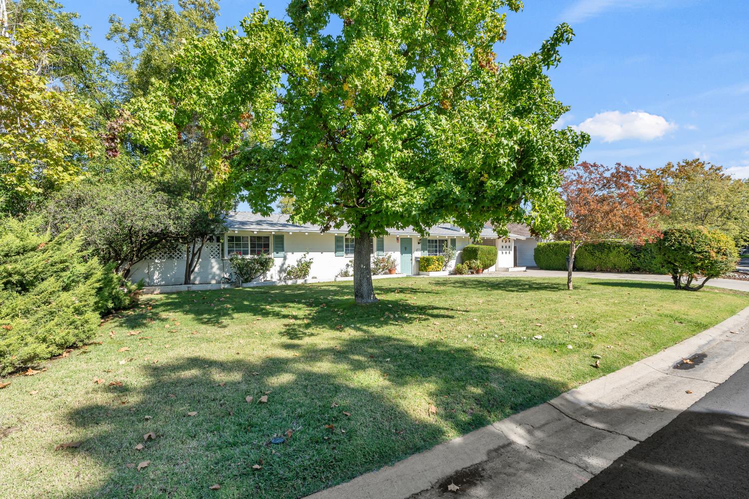 3511 La Habra Way