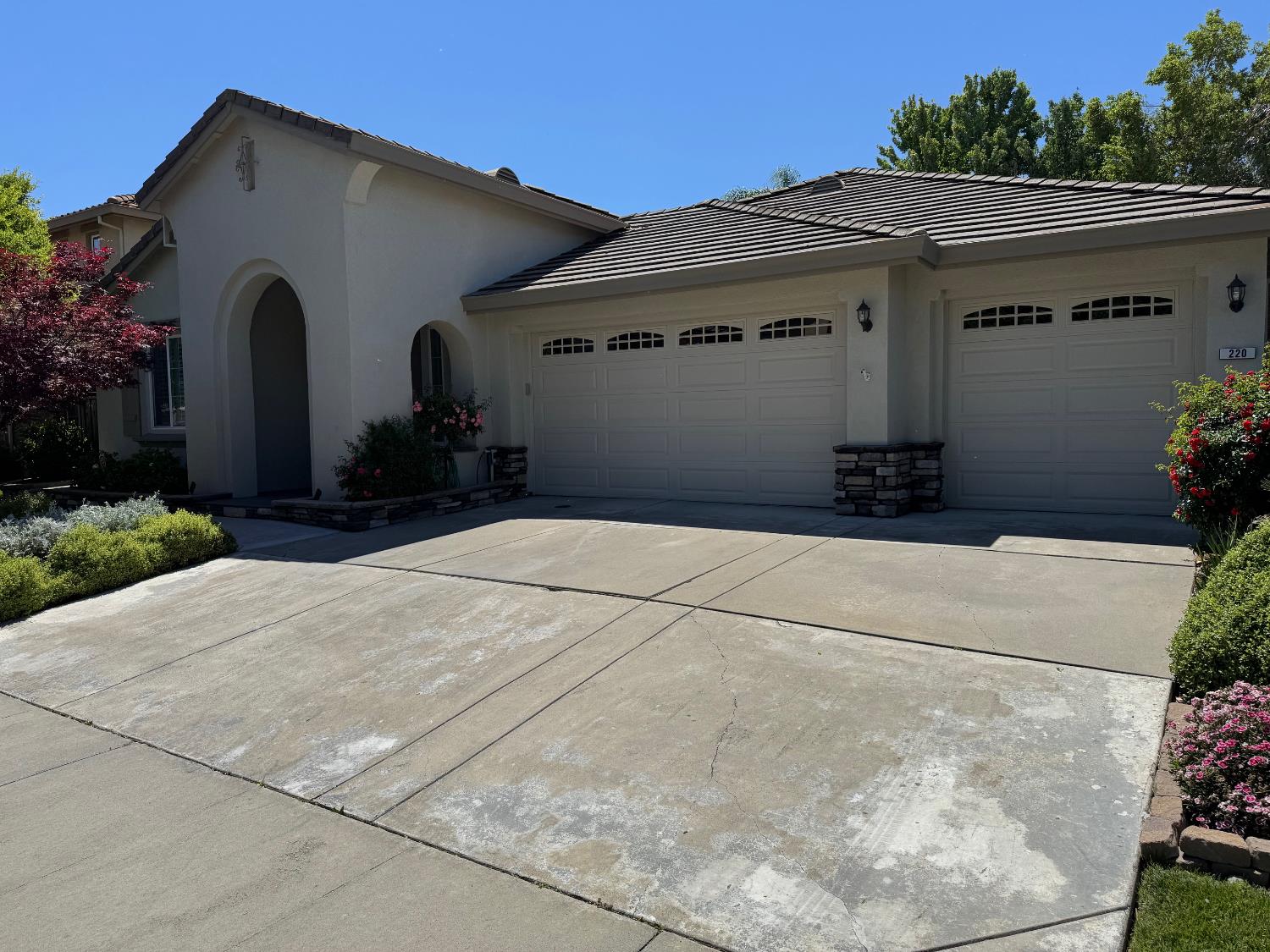 220 Shrike Circle
