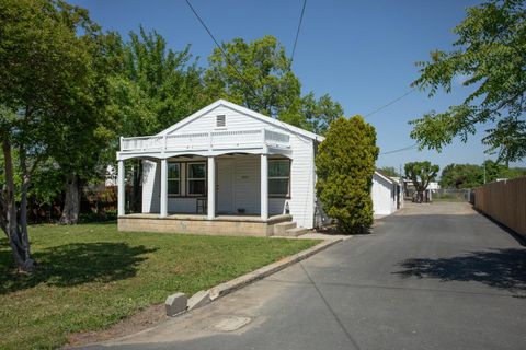 MLS: 225051460